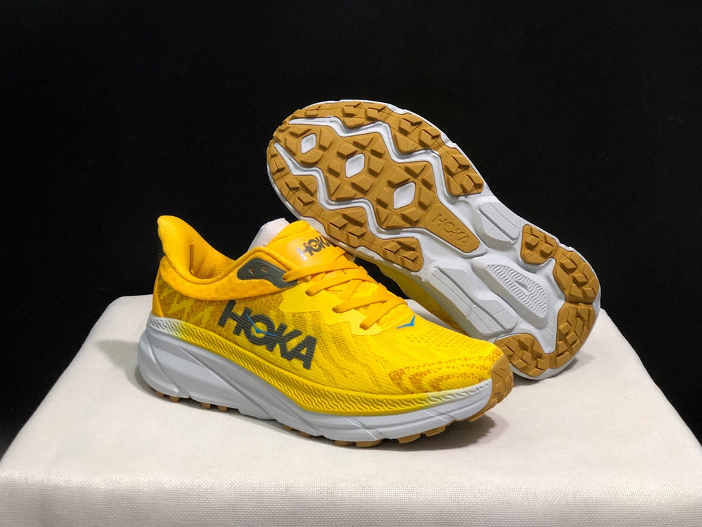 HOKA ONE ONE Challenger 7