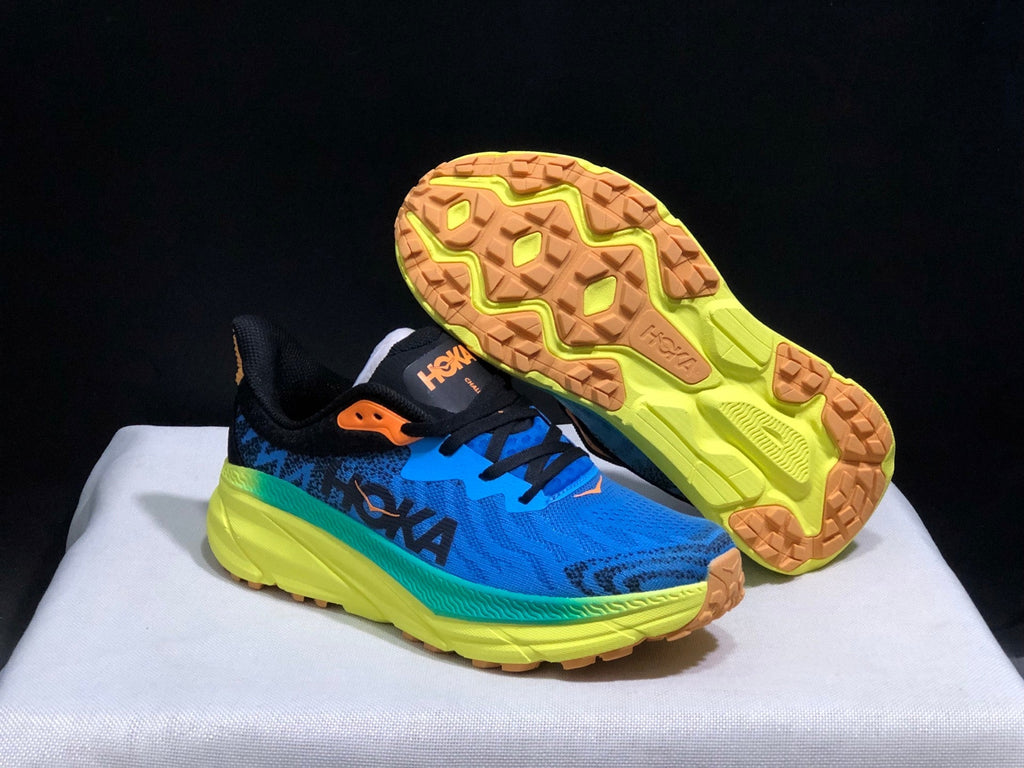 HOKA ONE ONE Challenger 7