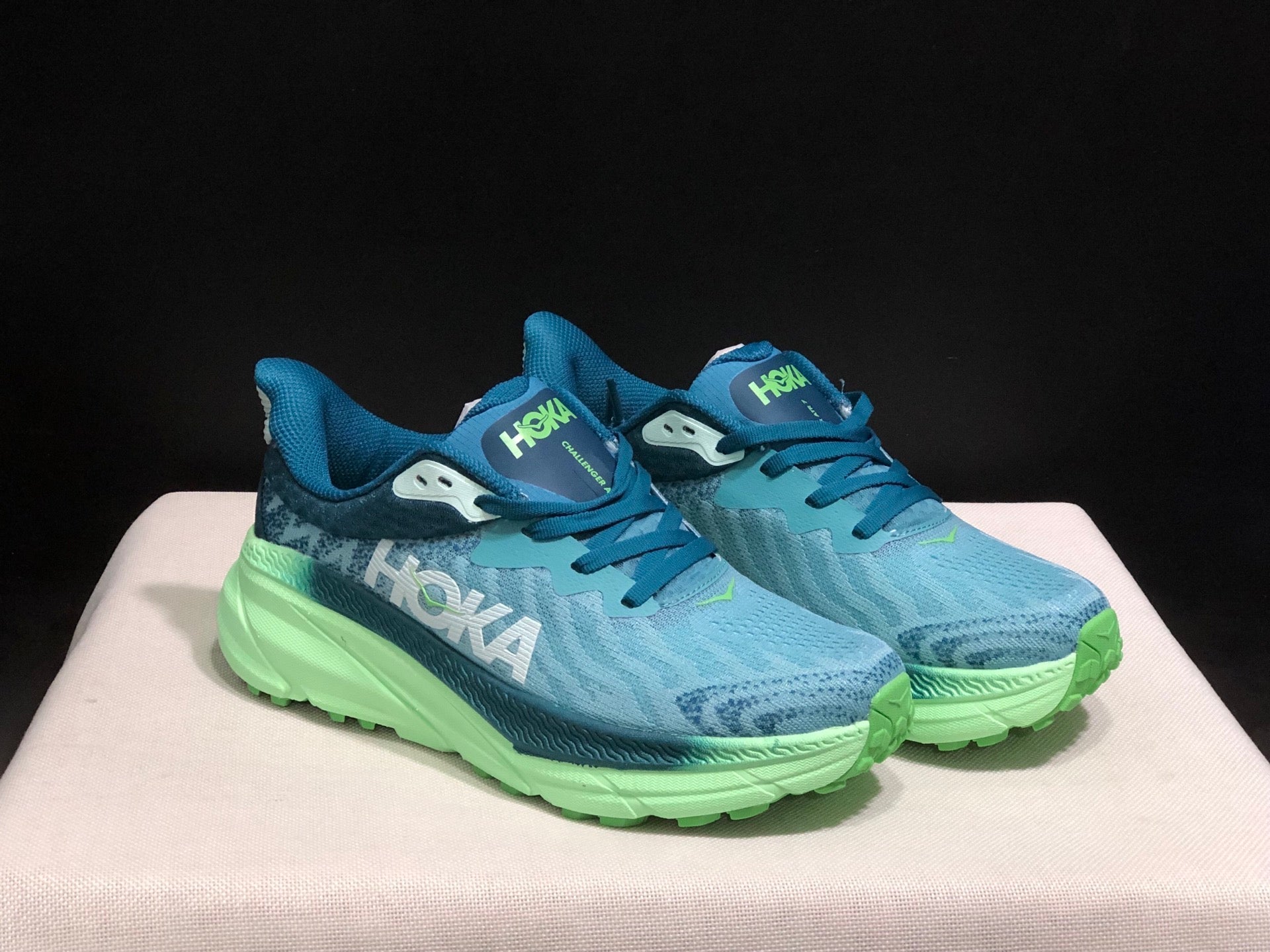 HOKA ONE ONE Challenger 7