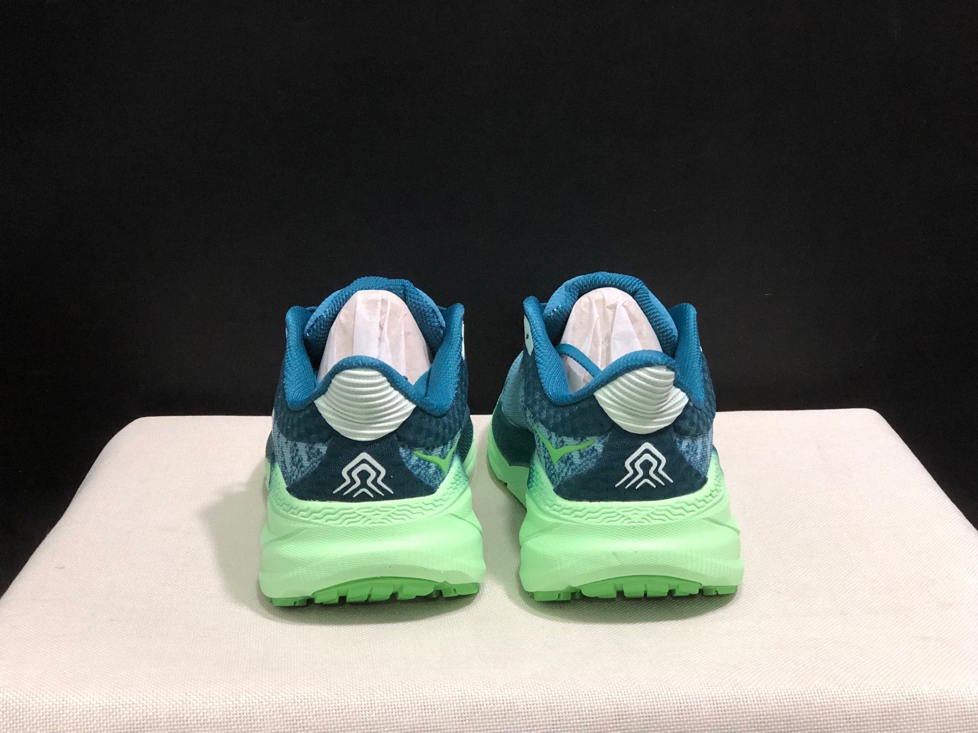 HOKA ONE ONE Challenger 7