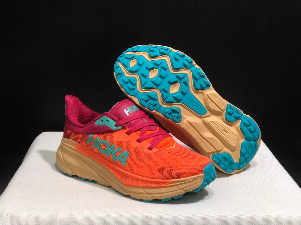 HOKA ONE ONE Challenger 7
