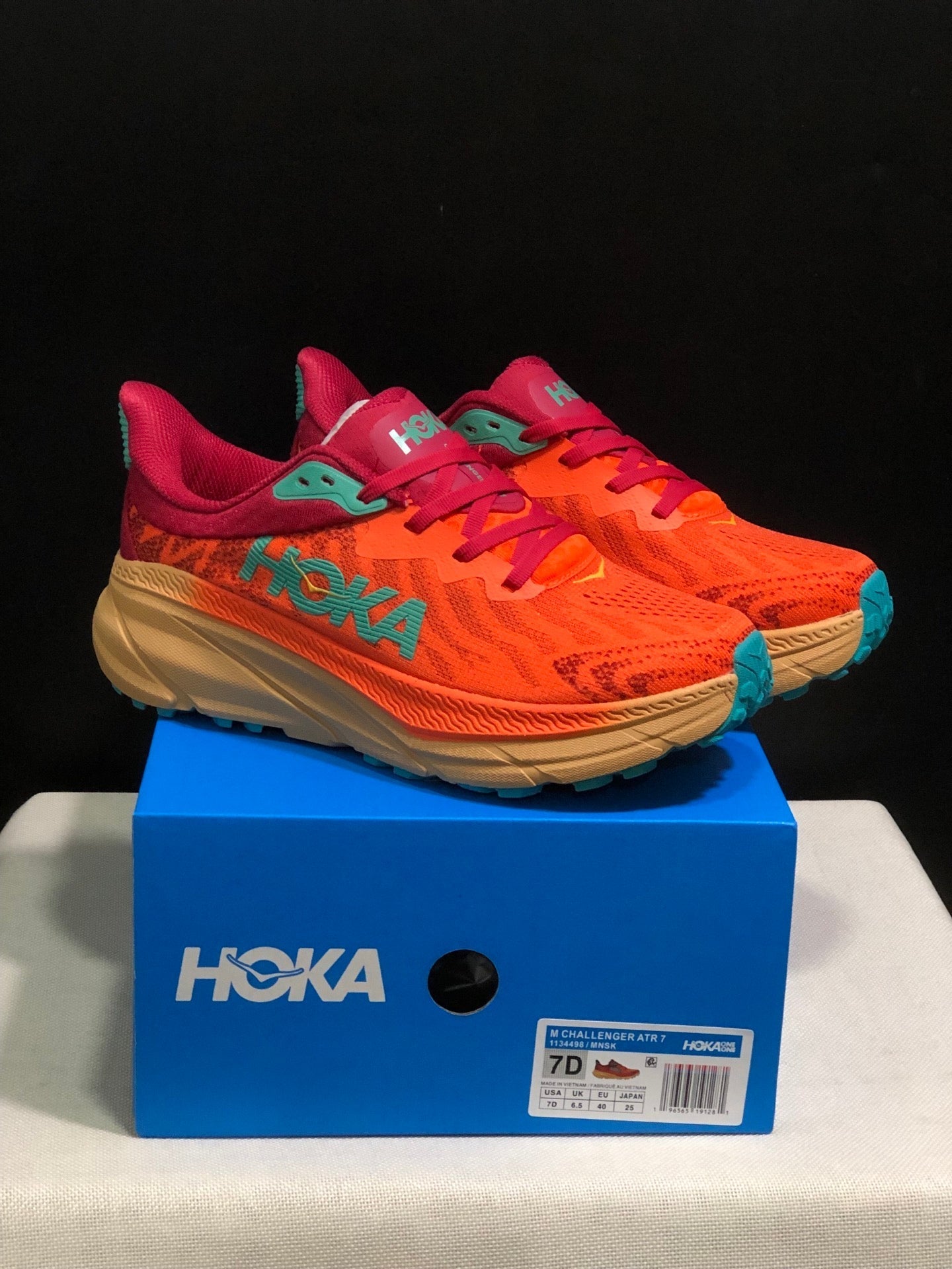 HOKA ONE ONE Challenger 7