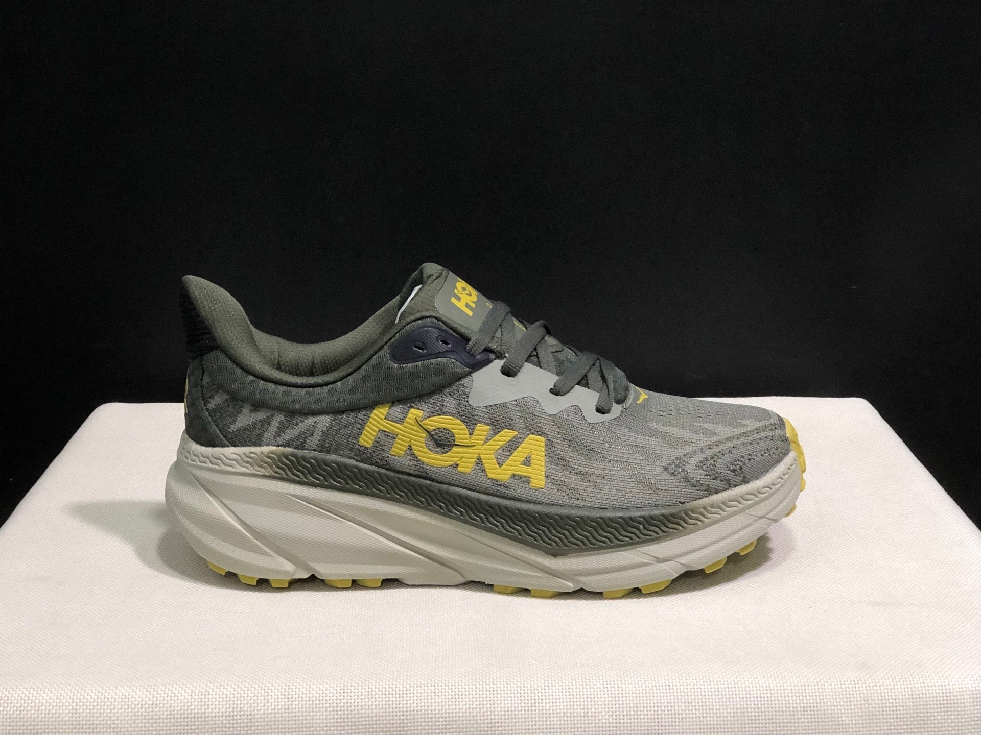 HOKA ONE ONE Challenger 7
