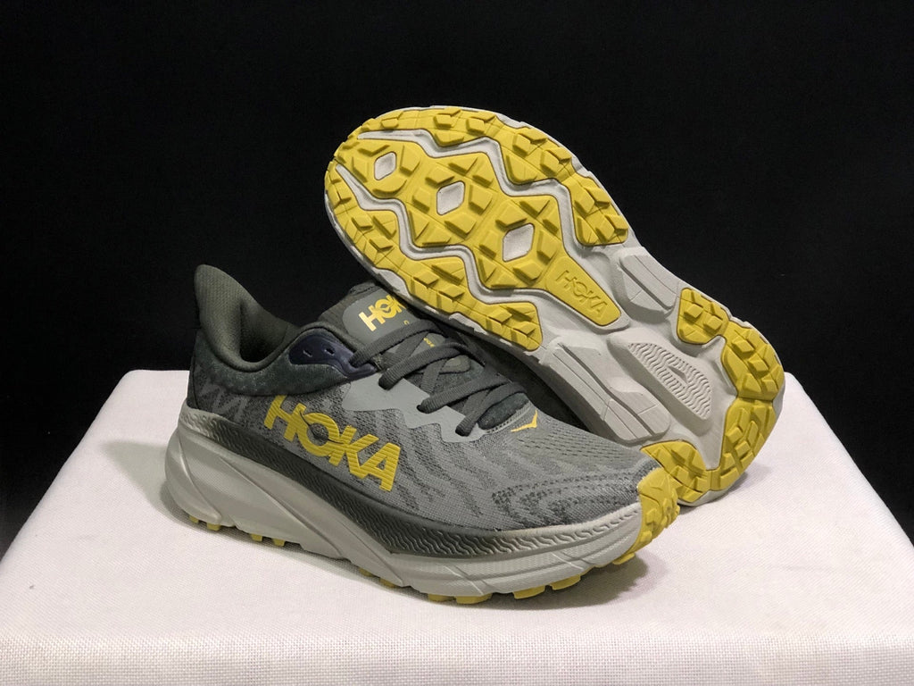 HOKA ONE ONE Challenger 7