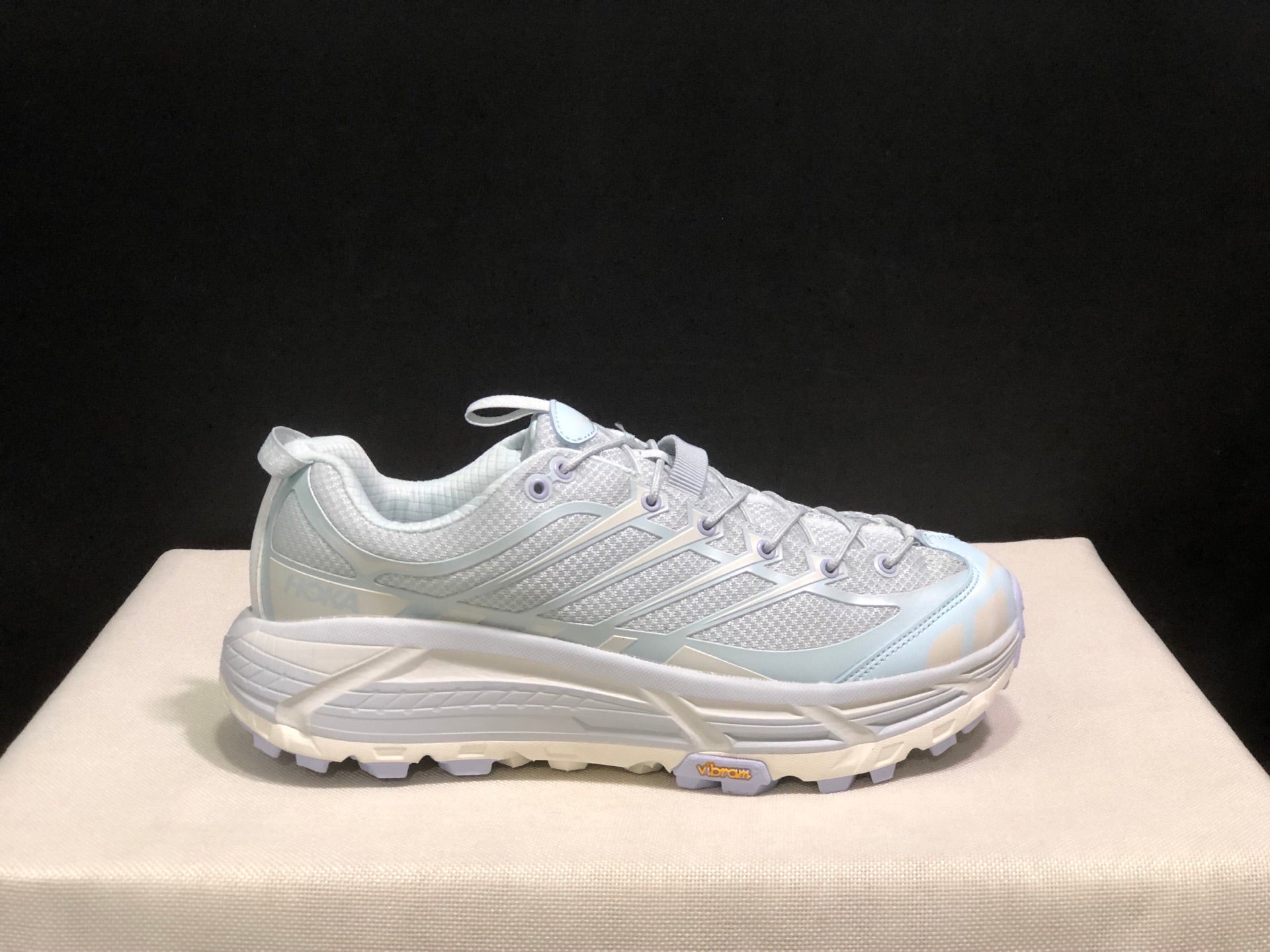 HOKA ONE ONE Mafate three 2