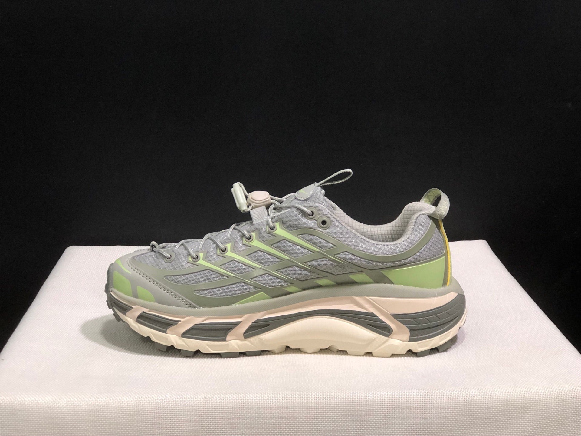 HOKA ONE ONE Mafate three 2