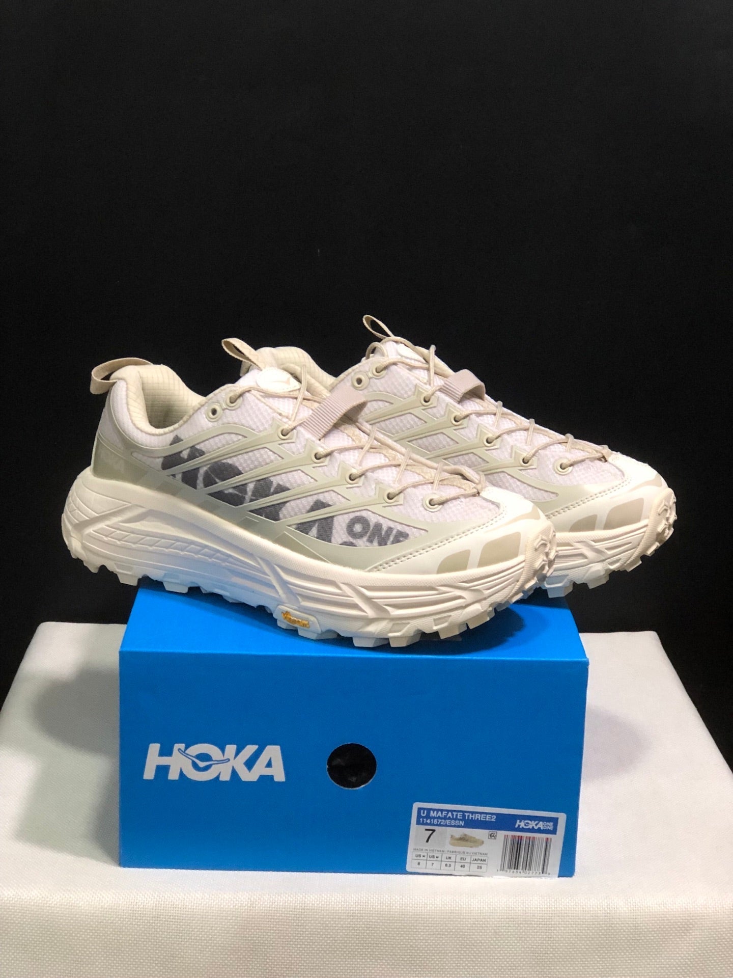HOKA ONE ONE Mafate three 2