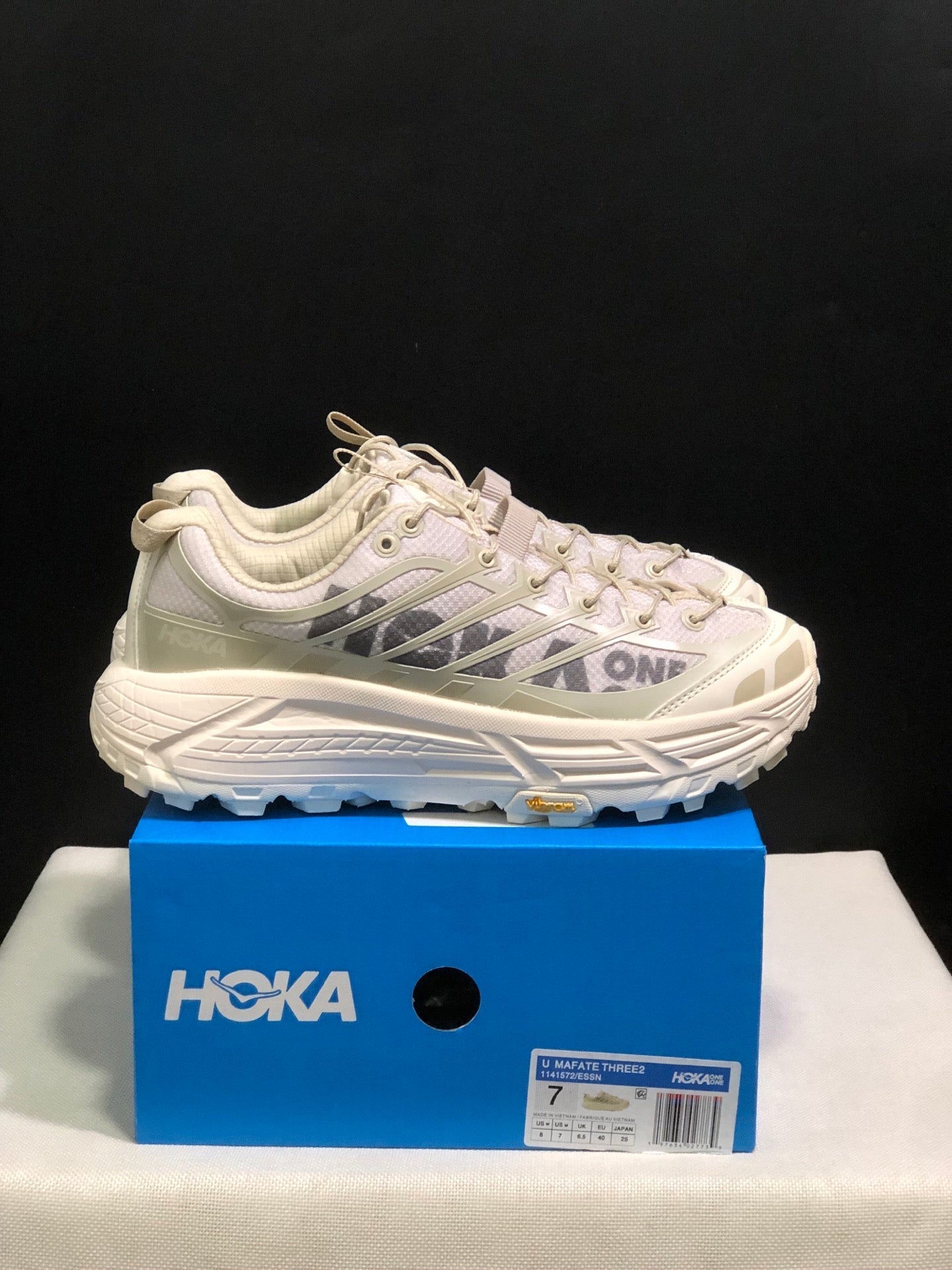 HOKA ONE ONE Mafate three 2